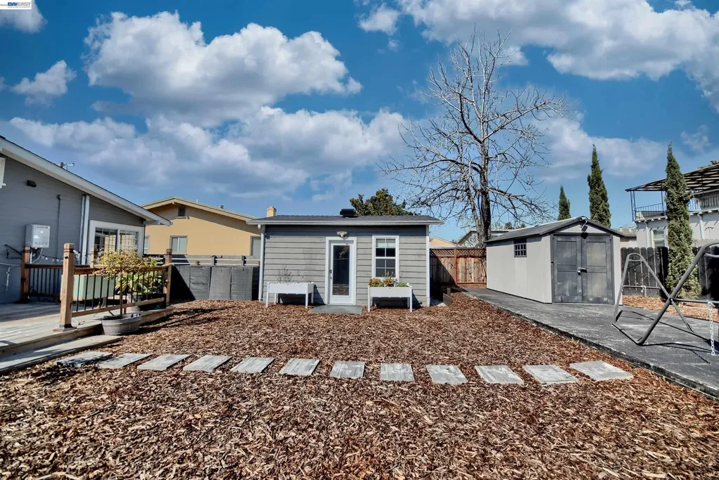 5706 Brookdale Avenue Oakland CA 94605