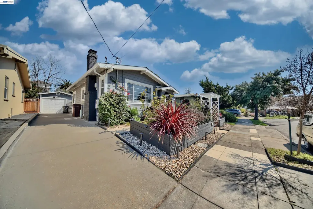 5706 Brookdale Avenue Oakland CA 94605
