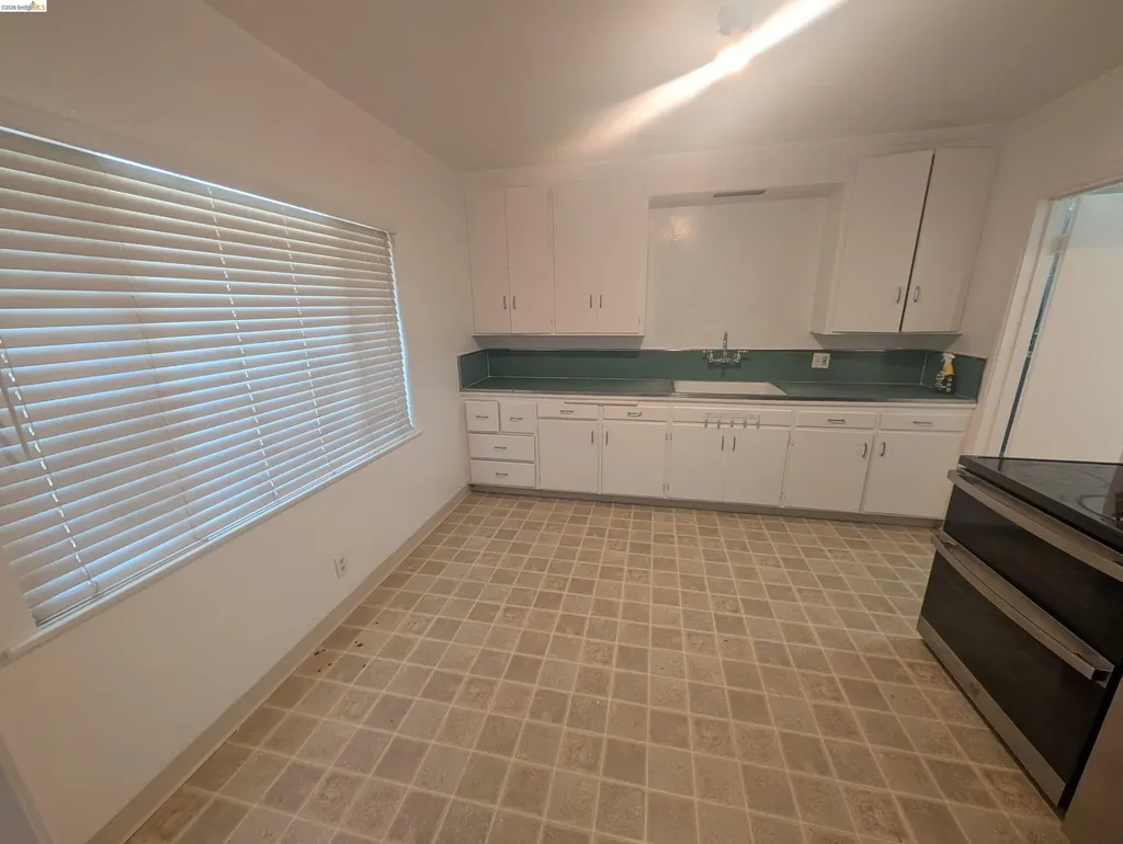 2353 83rd Avenue Oakland CA 94605