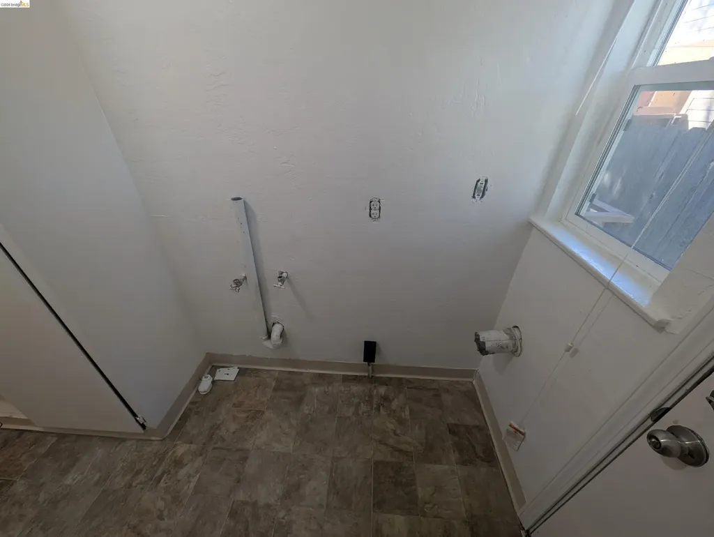 2353 83rd Avenue Oakland CA 94605