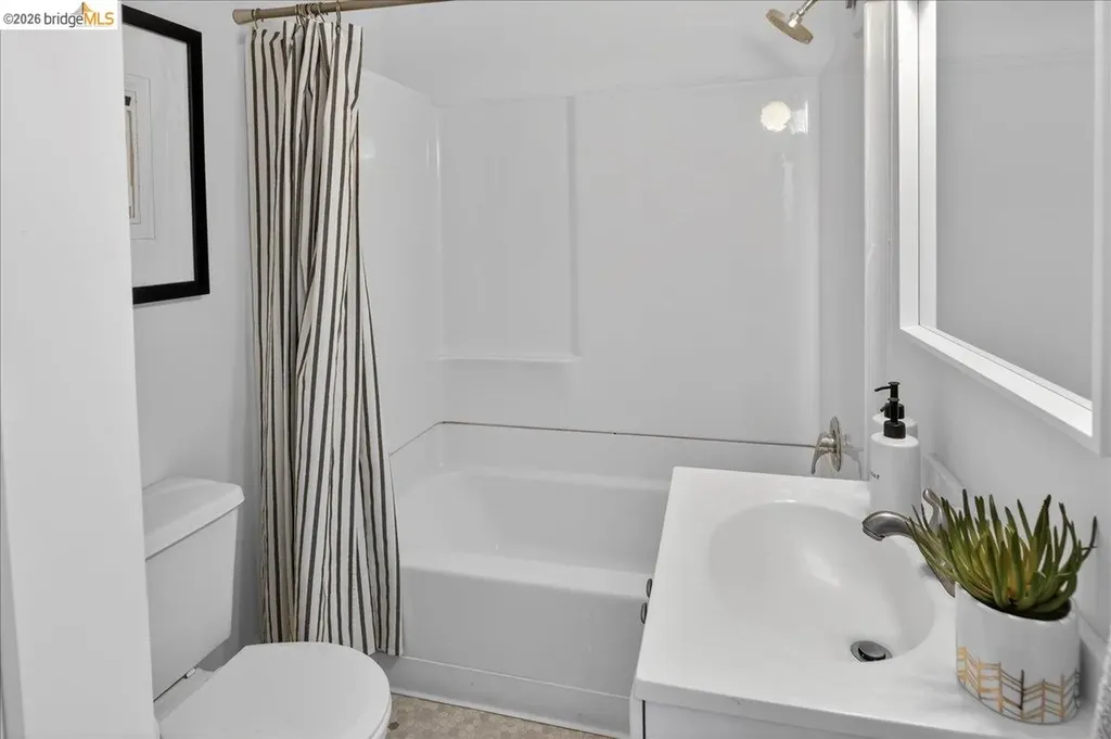 4030 Lusk Street Oakland CA 94608