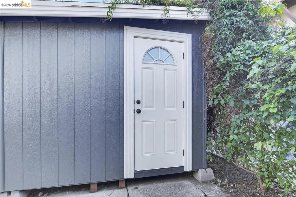 4030 Lusk Street Oakland CA 94608