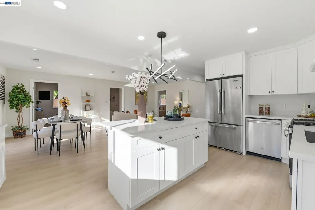 137 Tamarack Drive Union City CA 94587