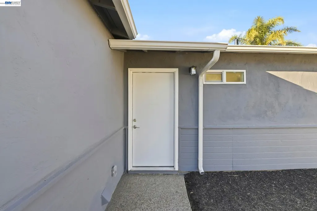 137 Tamarack Drive Union City CA 94587