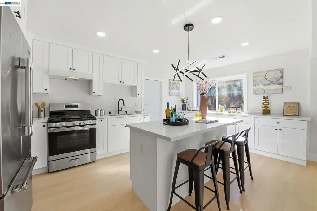 137 Tamarack Drive Union City CA 94587