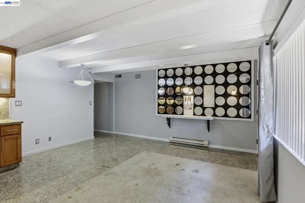 2550 Damuth Street Oakland CA 94602