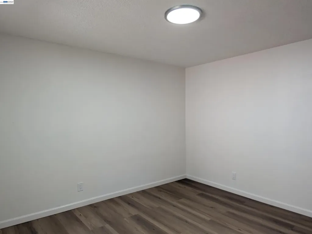 2550 Damuth Street Oakland CA 94602