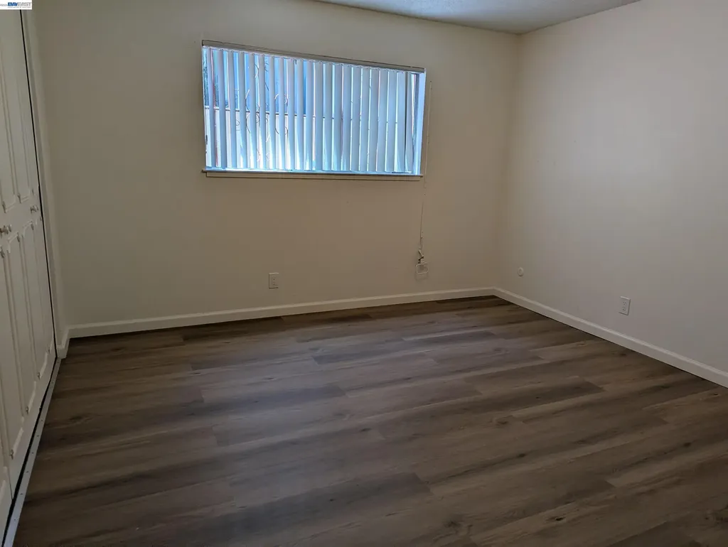 2550 Damuth Street Oakland CA 94602