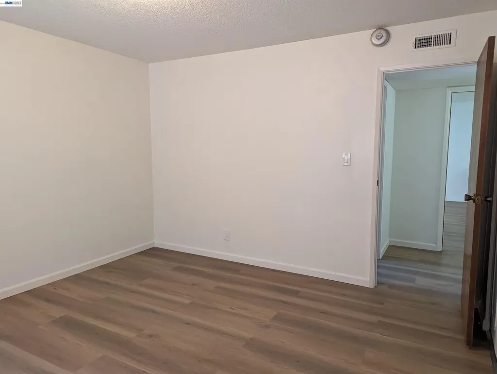 2550 Damuth Street Oakland CA 94602