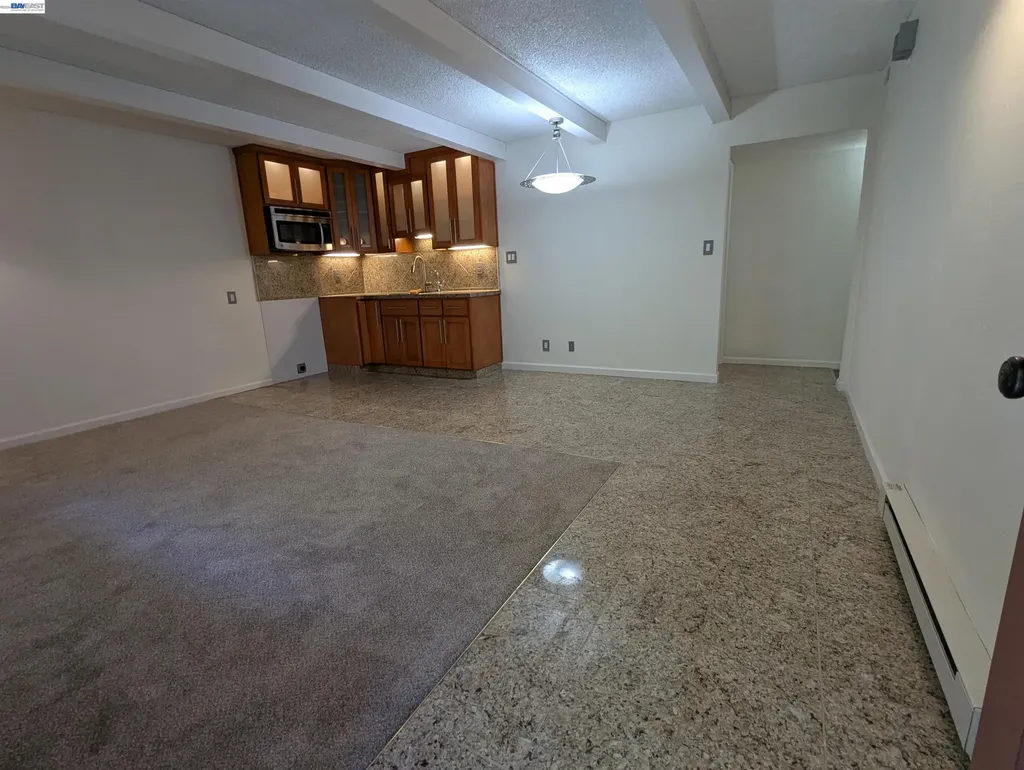 2550 Damuth Street Oakland CA 94602