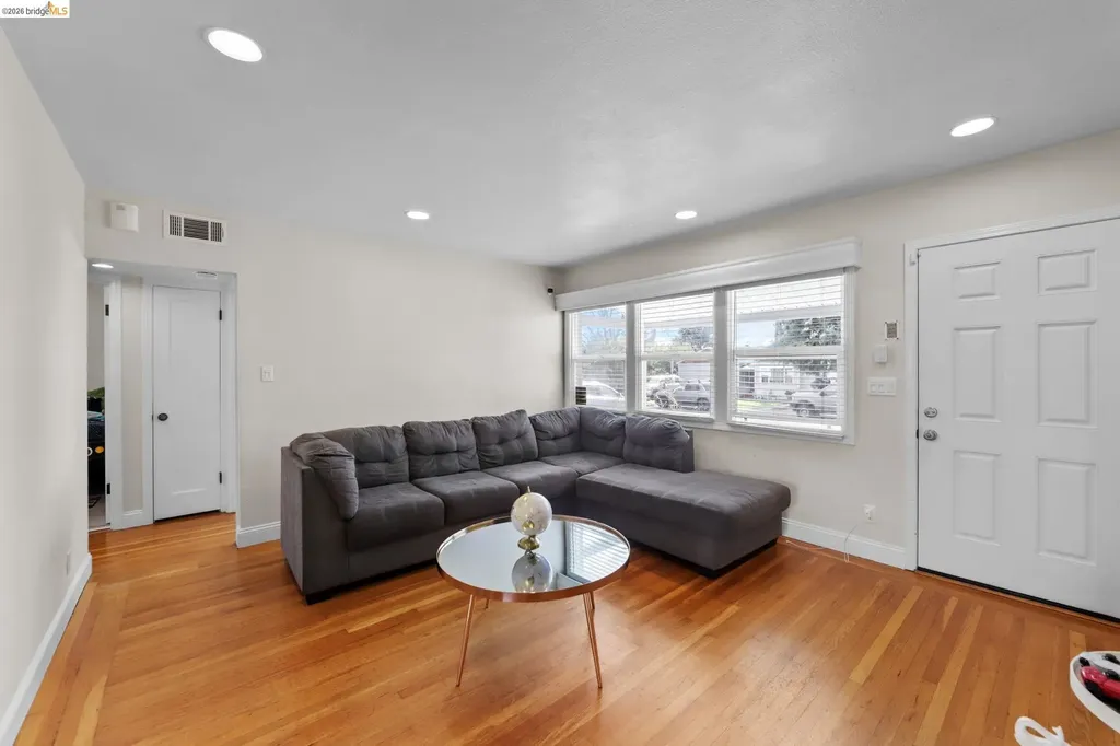 104 Foster Street Vallejo CA 94591