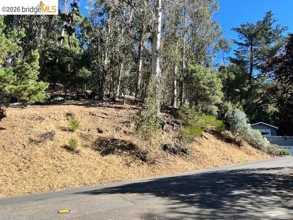 5847 Ascot Drive Oakland CA 94611