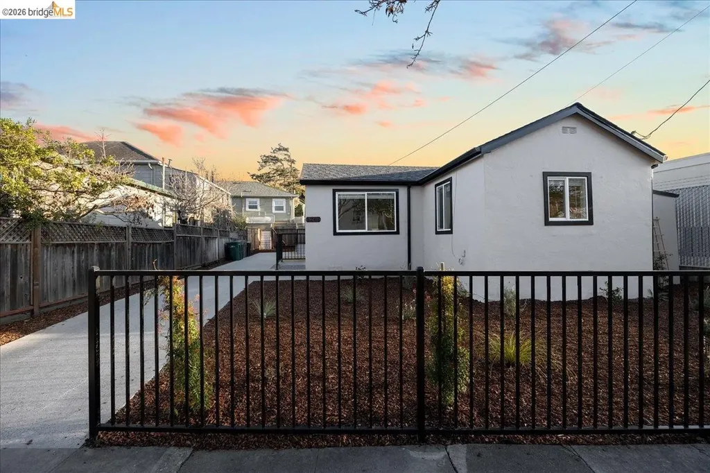 1261 61st Street Emeryville CA 94608