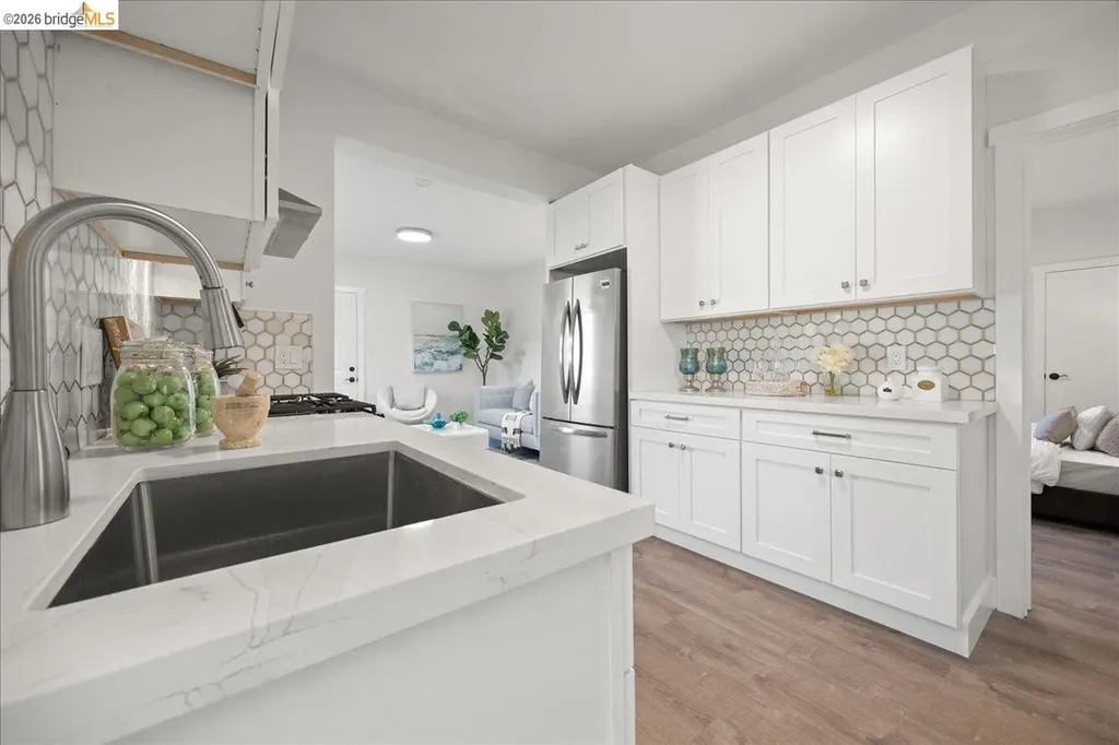 1261 61st Street Emeryville CA 94608