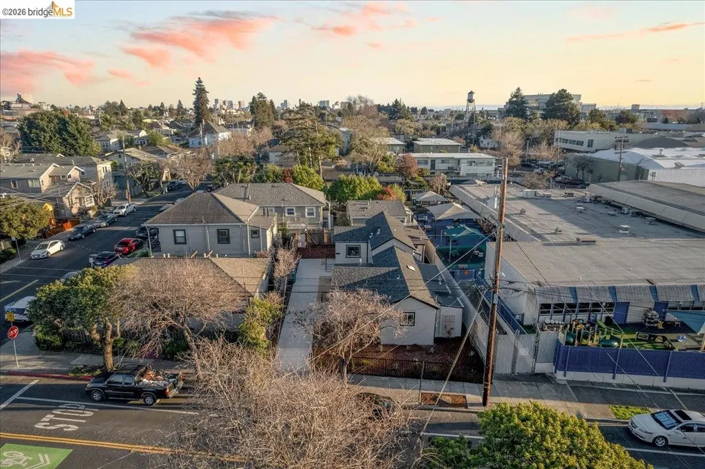 1261 61st Street Emeryville CA 94608