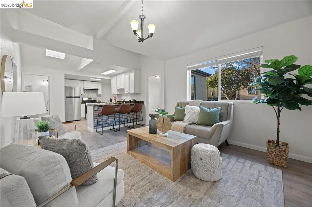 1261 61st Street Emeryville CA 94608
