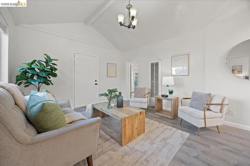 1261 61st Street Emeryville CA 94608