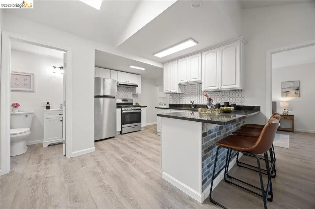 1261 61st Street Emeryville CA 94608