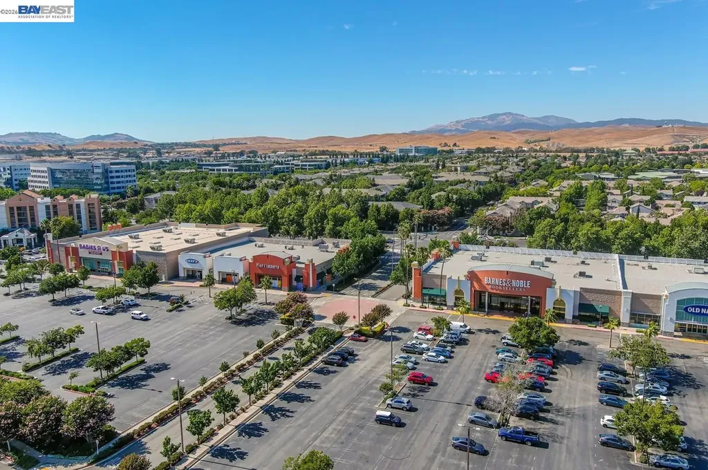 5767 Iron Horse Parkway Dublin CA 94568
