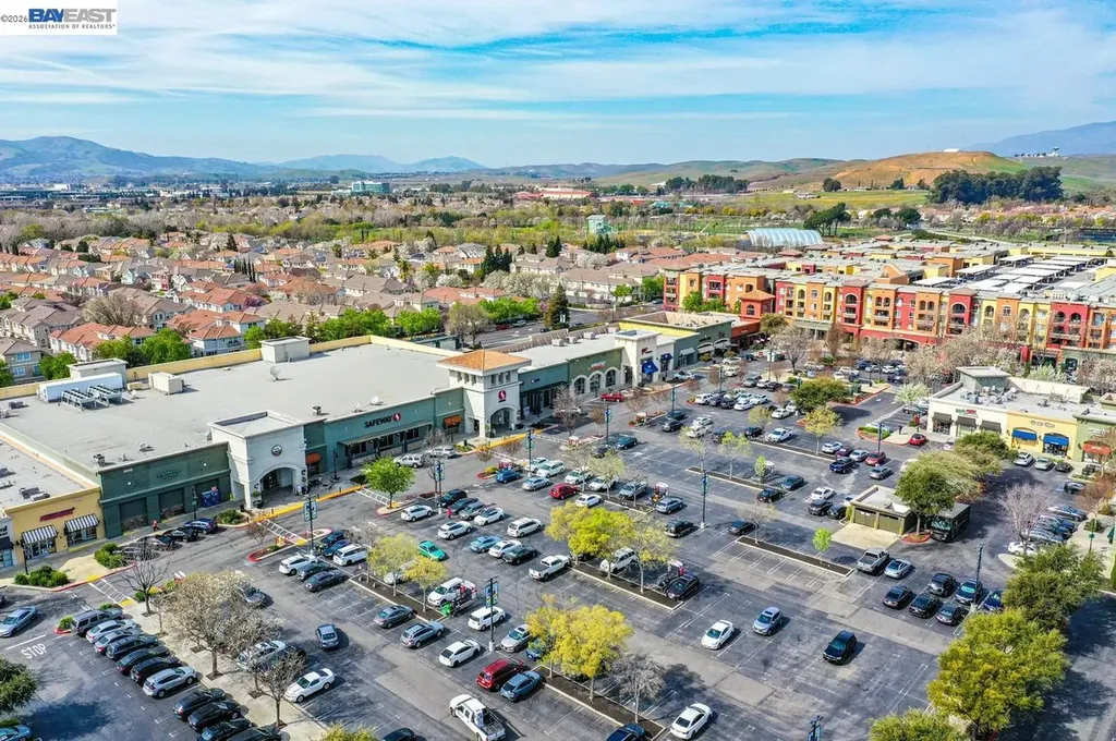 5767 Iron Horse Parkway Dublin CA 94568