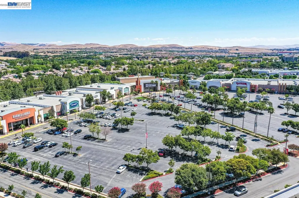 5767 Iron Horse Parkway Dublin CA 94568