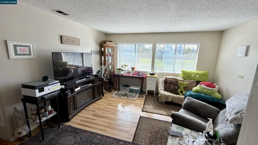 1360 Del Rio Court Concord CA 94518