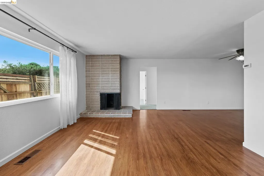 1509 Lassen Court Vallejo CA 94591