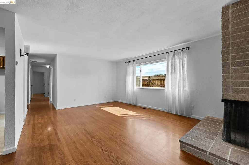 1509 Lassen Court Vallejo CA 94591