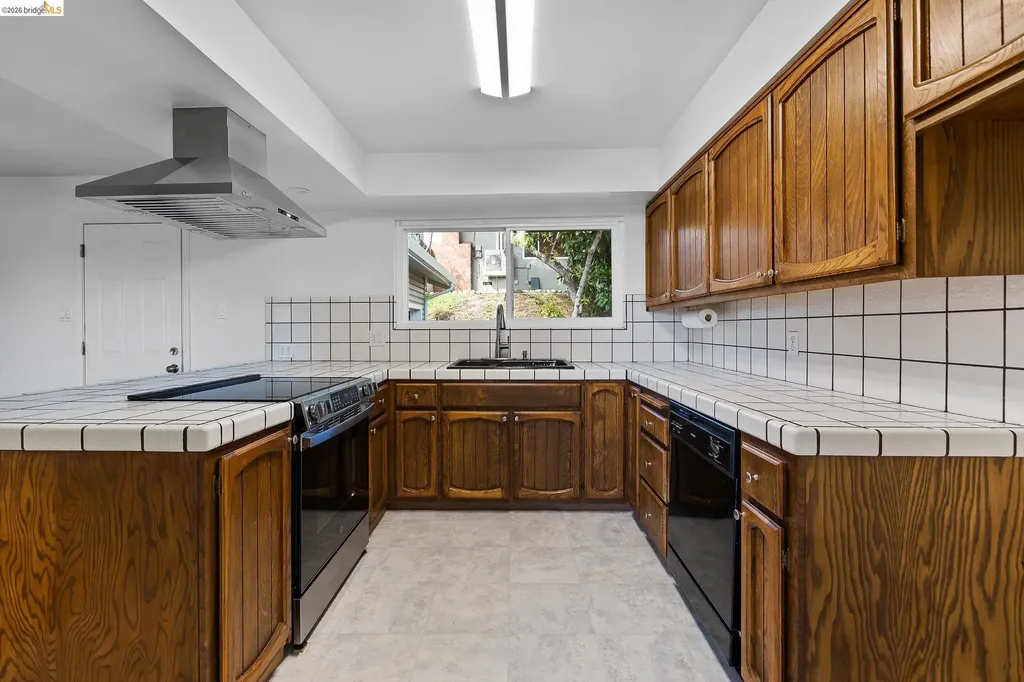 1509 Lassen Court Vallejo CA 94591