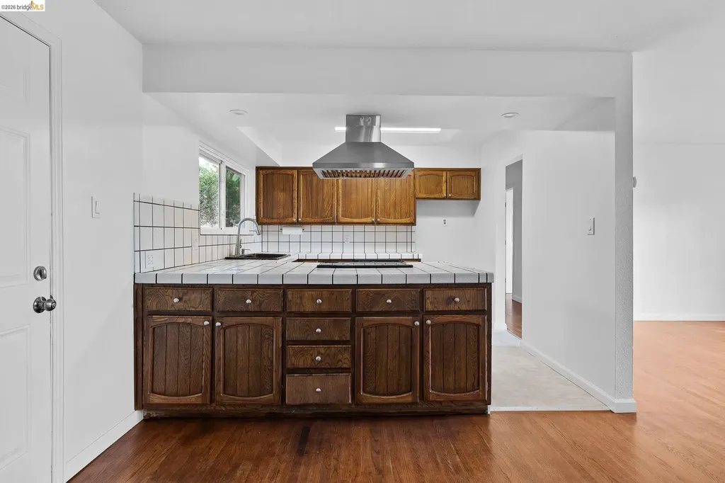 1509 Lassen Court Vallejo CA 94591