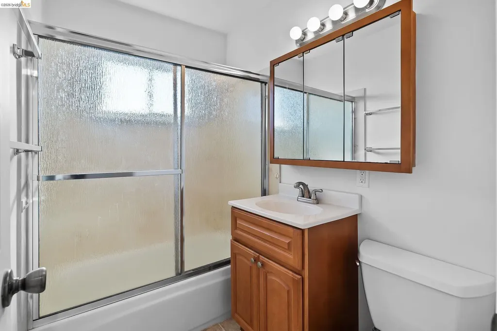 1509 Lassen Court Vallejo CA 94591