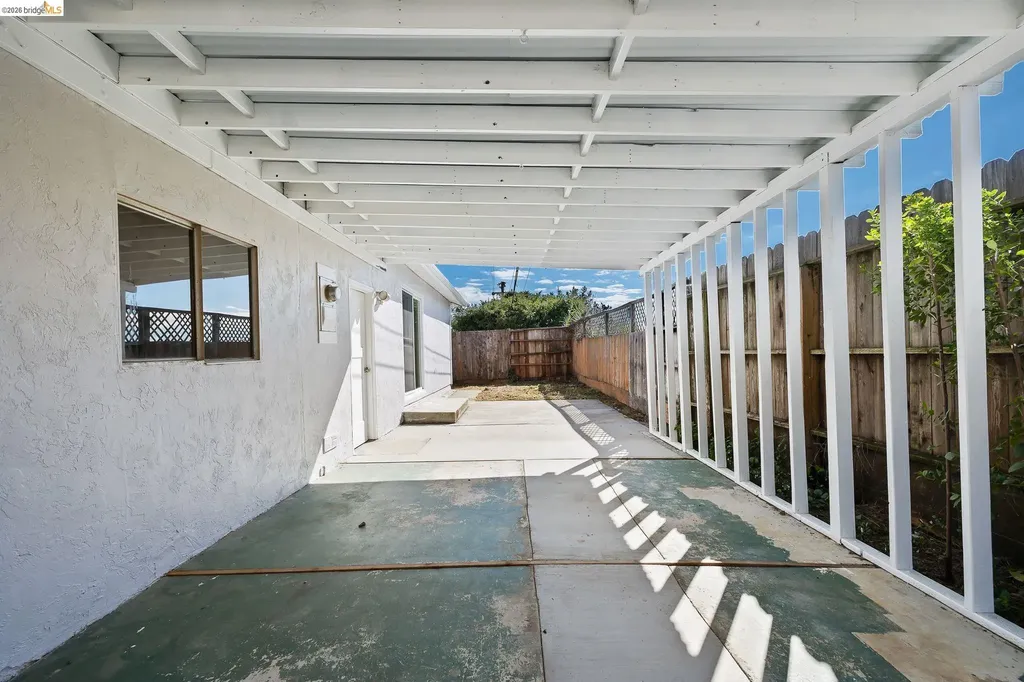 1509 Lassen Court Vallejo CA 94591