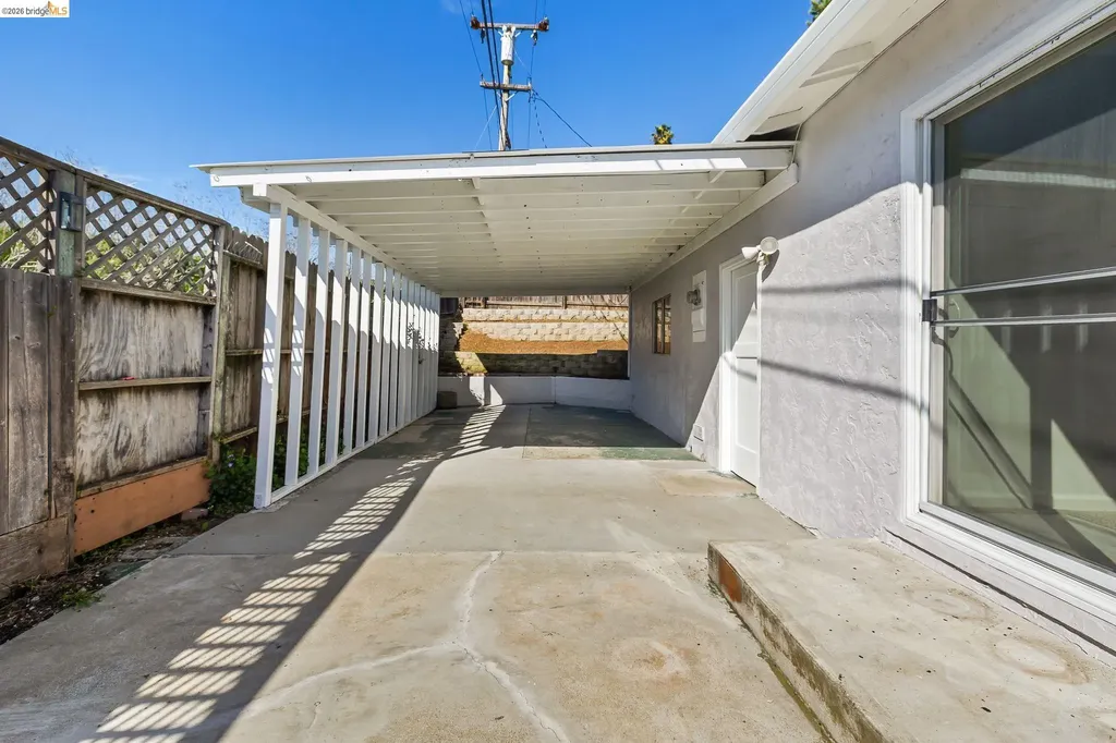 1509 Lassen Court Vallejo CA 94591