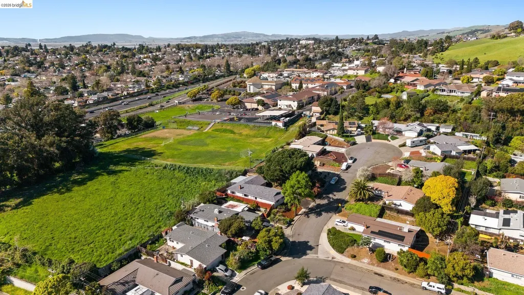 1509 Lassen Court Vallejo CA 94591