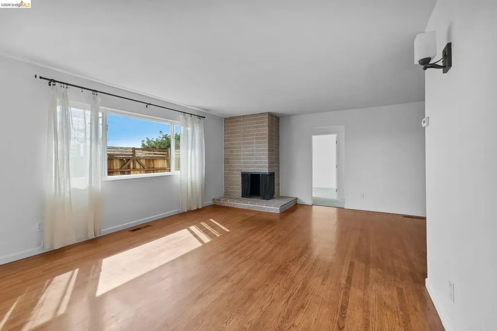 1509 Lassen Court Vallejo CA 94591