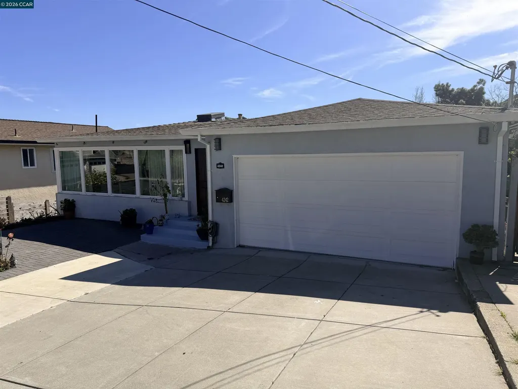 4242 Fariss Lane El Sobrante CA 94603
