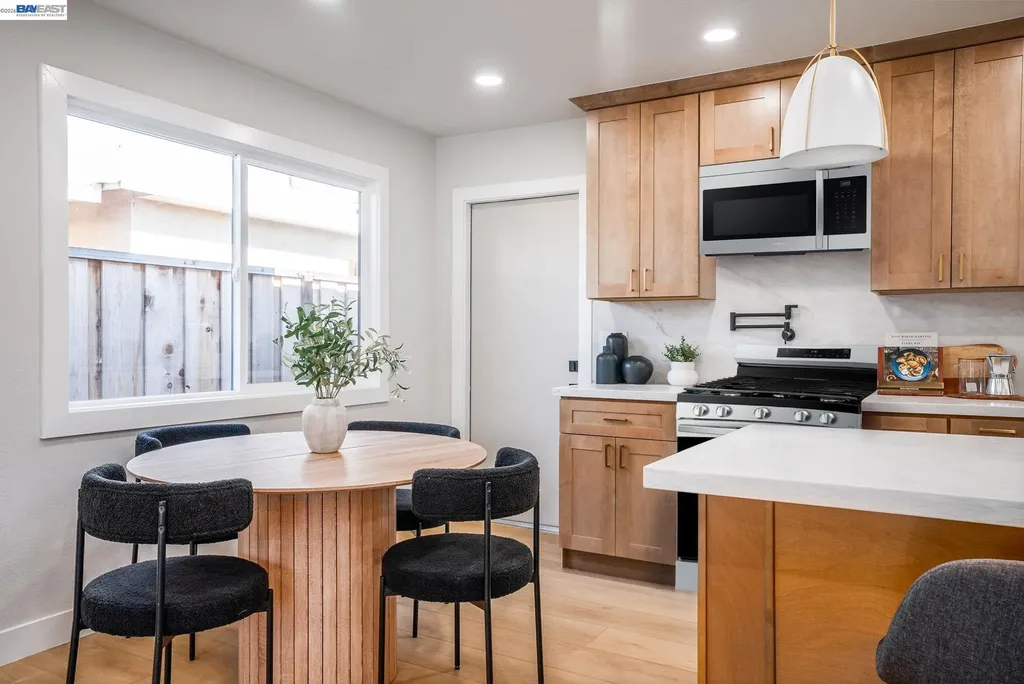 42663 Hamilton Way Fremont CA 94538