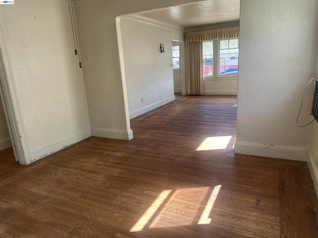 2533 Harrington Avenue Oakland CA 94601