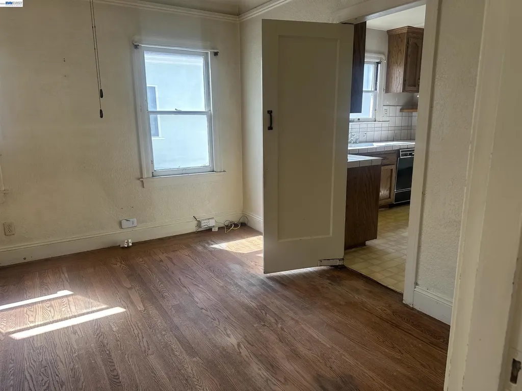 2533 Harrington Avenue Oakland CA 94601