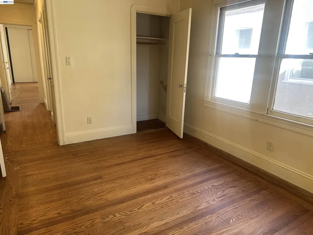 2533 Harrington Avenue Oakland CA 94601