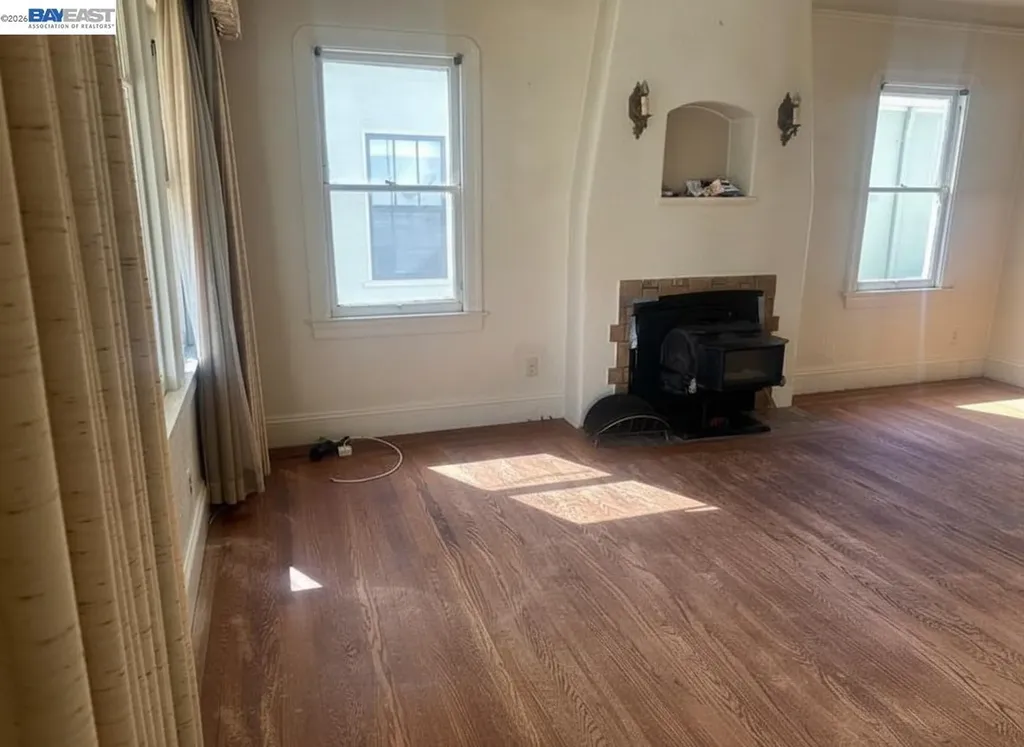 2533 Harrington Avenue Oakland CA 94601