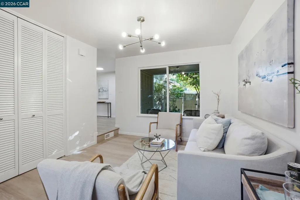 208 Siskiyou Court Walnut Creek CA 94598