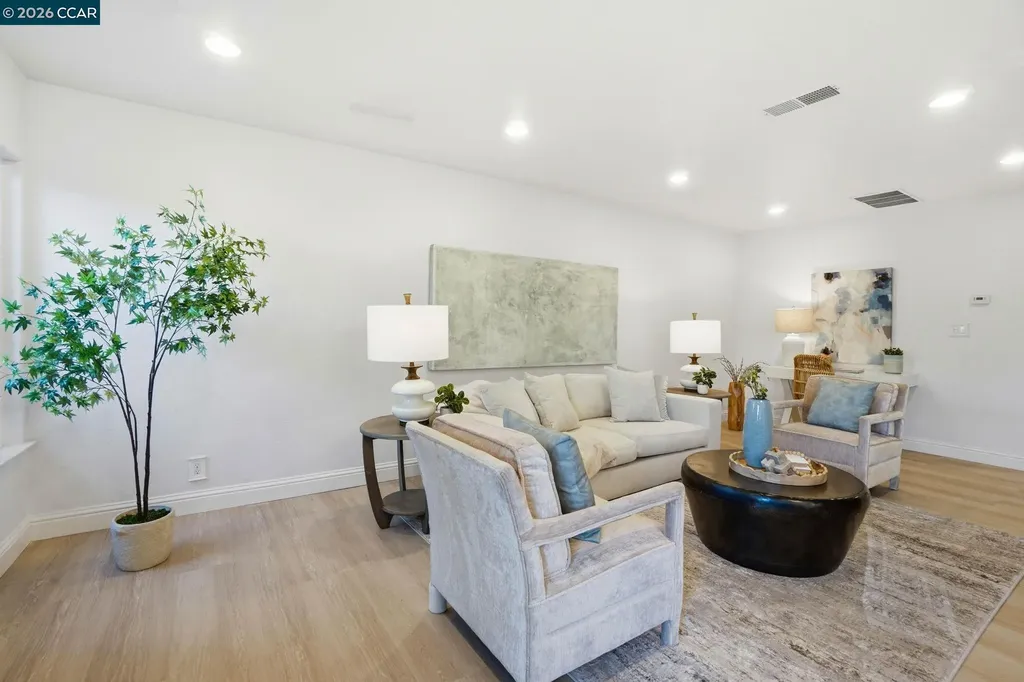 208 Siskiyou Court Walnut Creek CA 94598