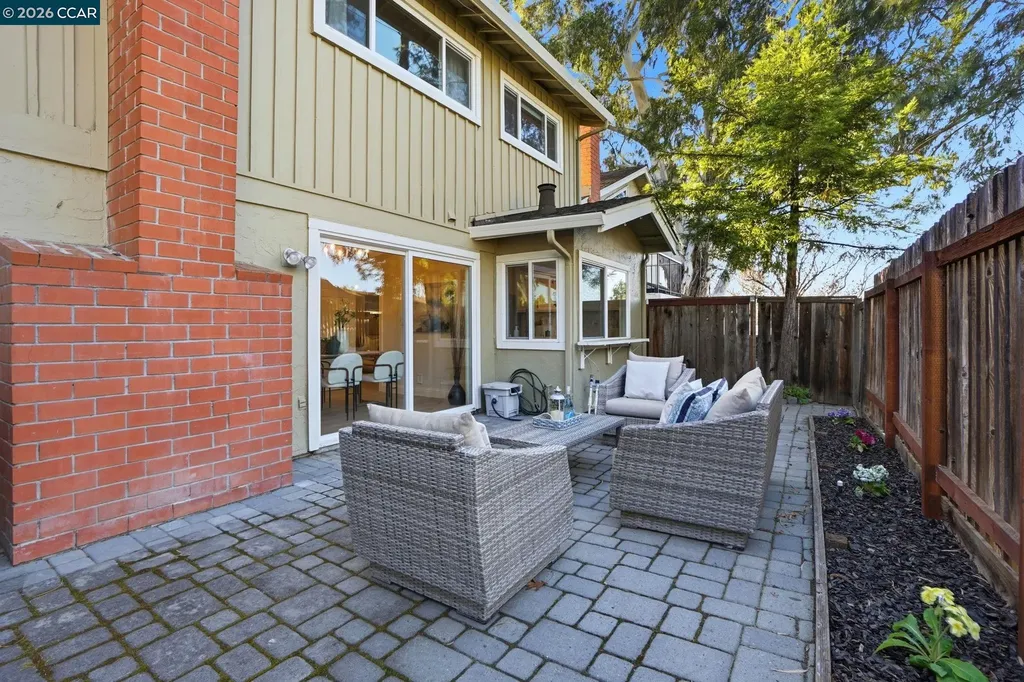 208 Siskiyou Court Walnut Creek CA 94598