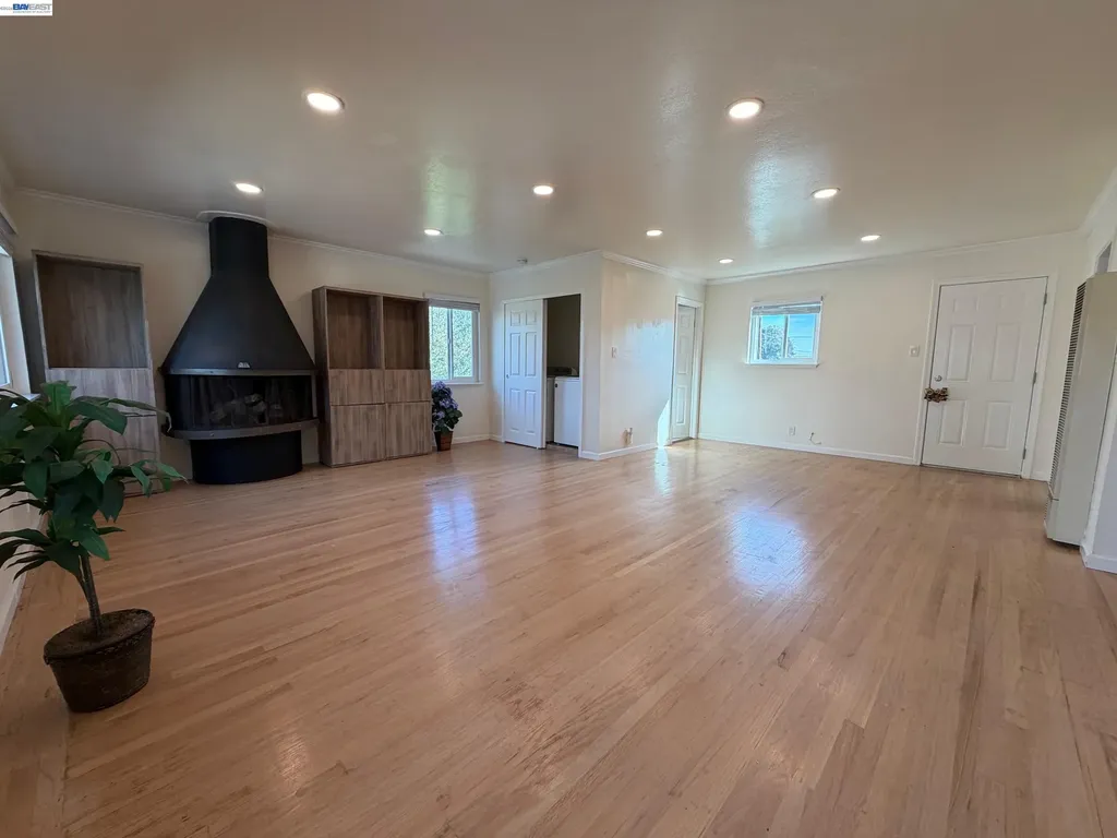 820 Island Drive Alameda CA 94502