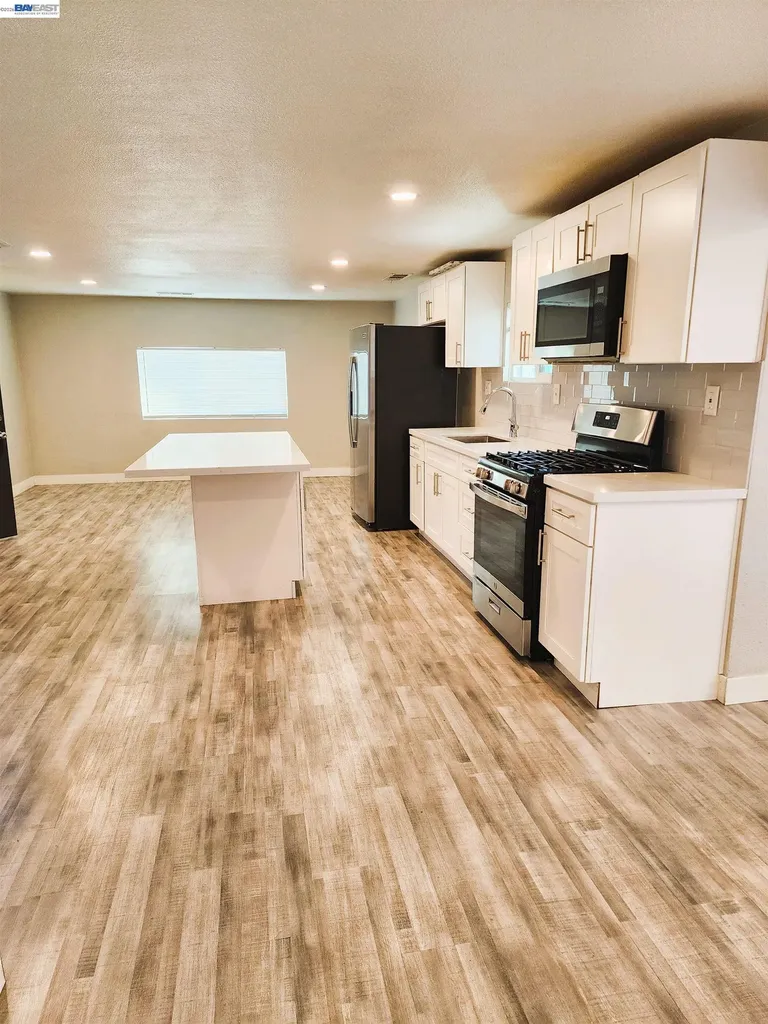 28 Madill Street Antioch CA 94509