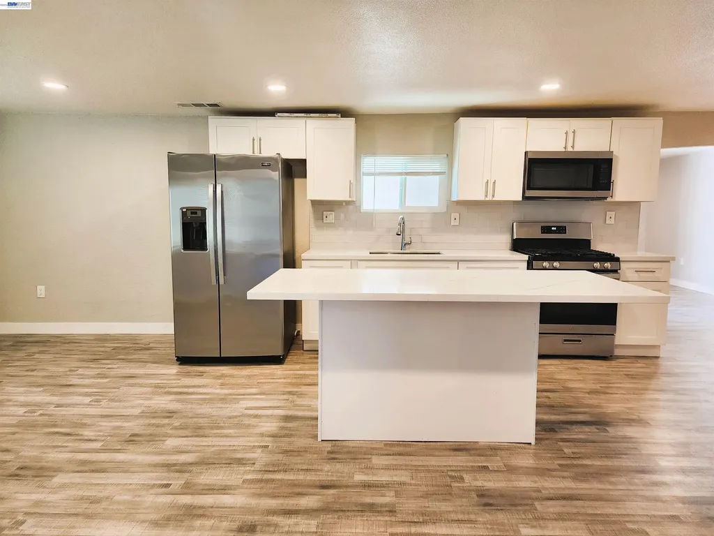 28 Madill Street Antioch CA 94509