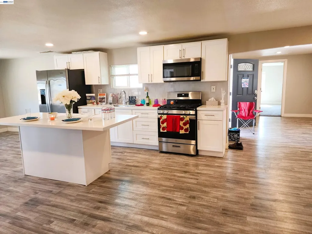 28 Madill Street Antioch CA 94509