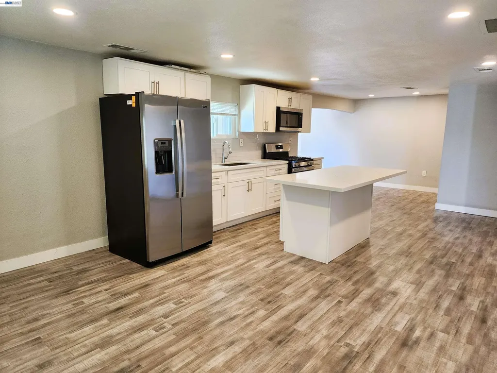 28 Madill Street Antioch CA 94509