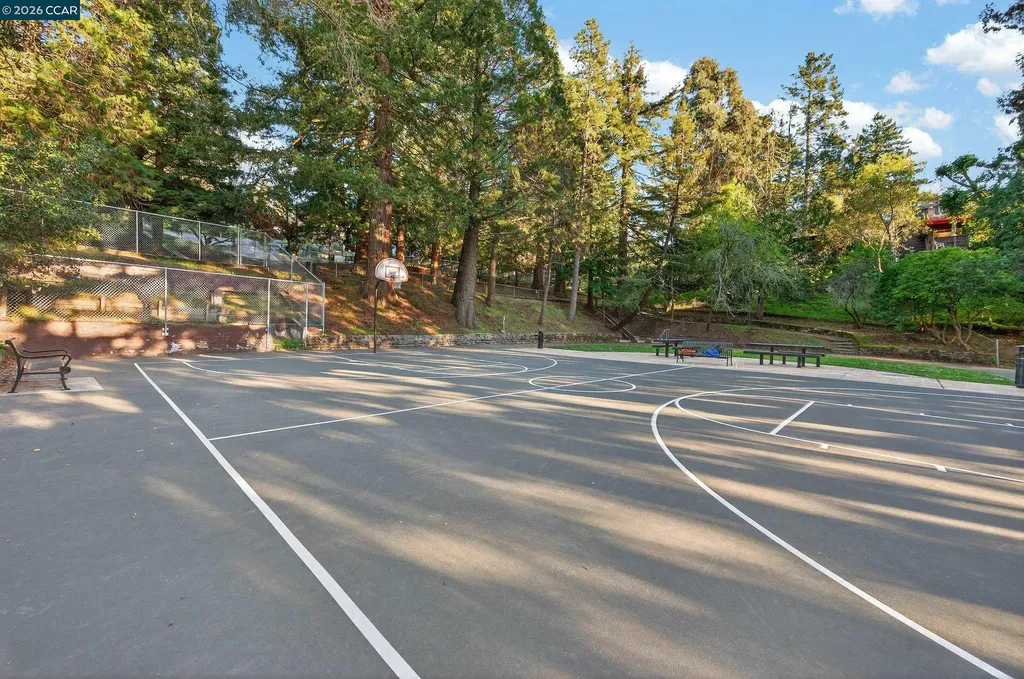 230 Fairlawn Drive Berkeley CA 94708